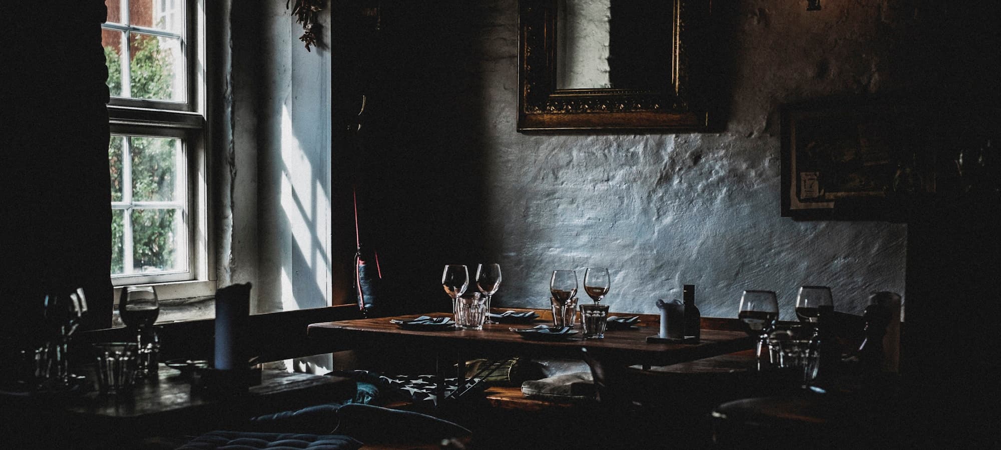 Urban Bistro kitchen and dining room