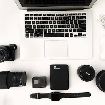 Lumix FX90 Mirrorless