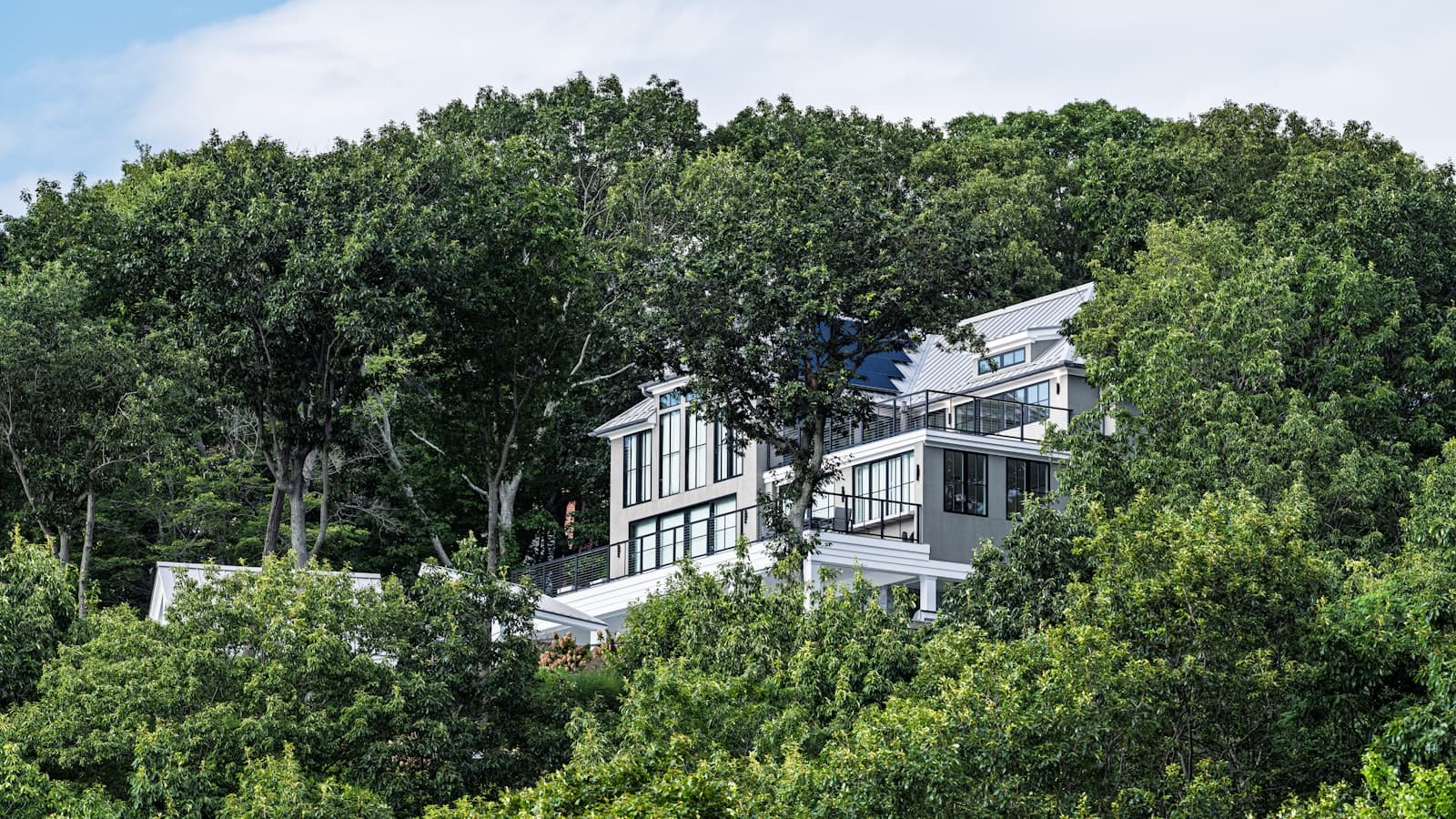 Tidal Crest Ocean Estate